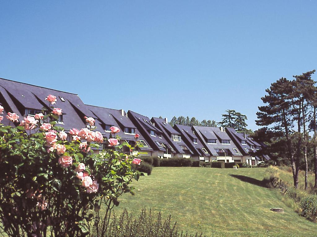 Lagrange Vacances Les Hauts De Clairvallon Houlgate Exterior foto